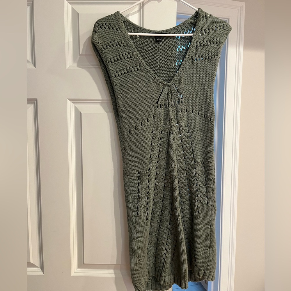 Banana Republic small
Knit dress